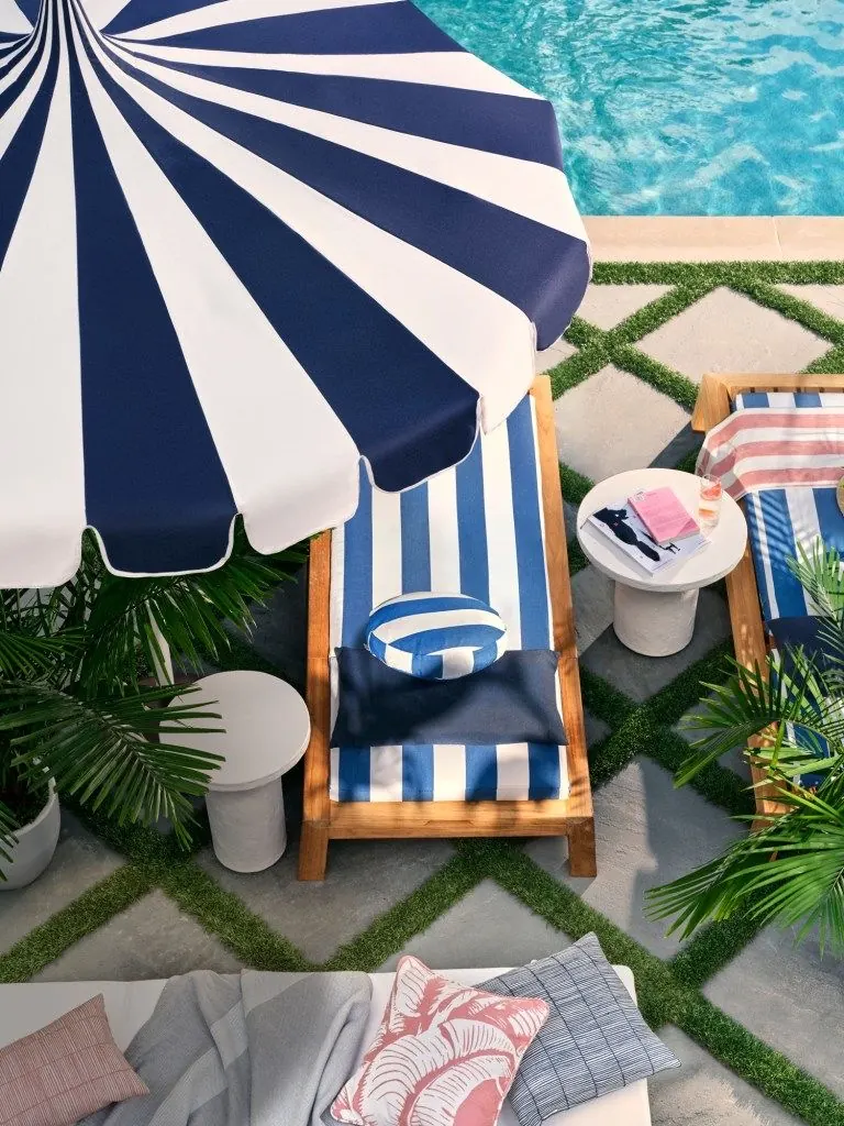 Sparkling clean backyard pool maintained weekly by Savvy Swim